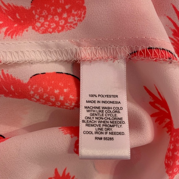 Pineapple Express Blouse - Button down - Small - Summer top - Picture 8 of 8